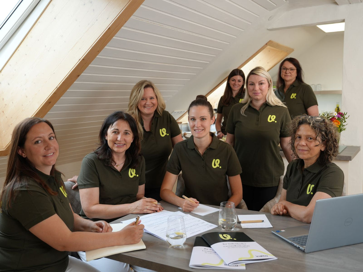 Das invita Team im Besprechungsraum
